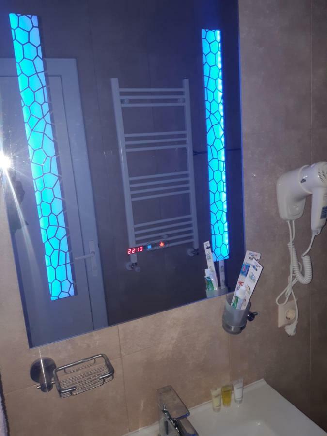 МАТЕ Apartment Батуми Экстерьер фото