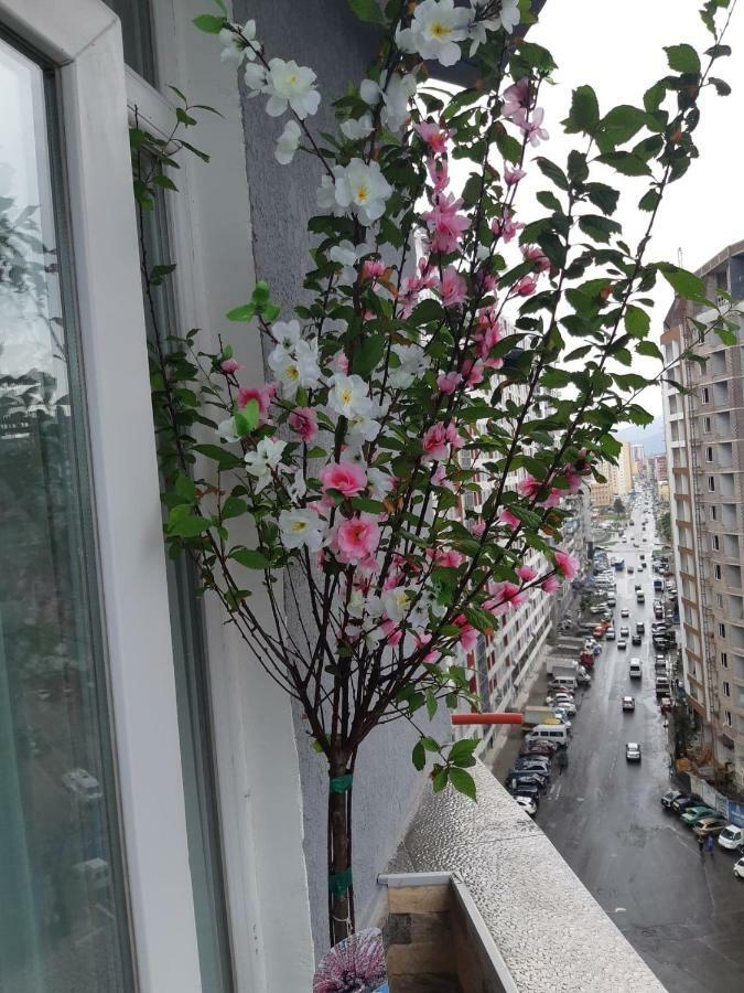 МАТЕ Apartment Батуми Экстерьер фото